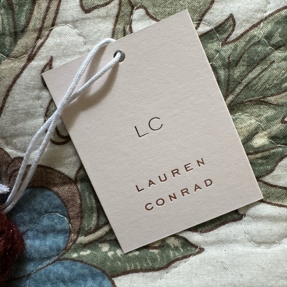 Lauren Conrad Cable knit sweater NWT - Picture 3 of 8